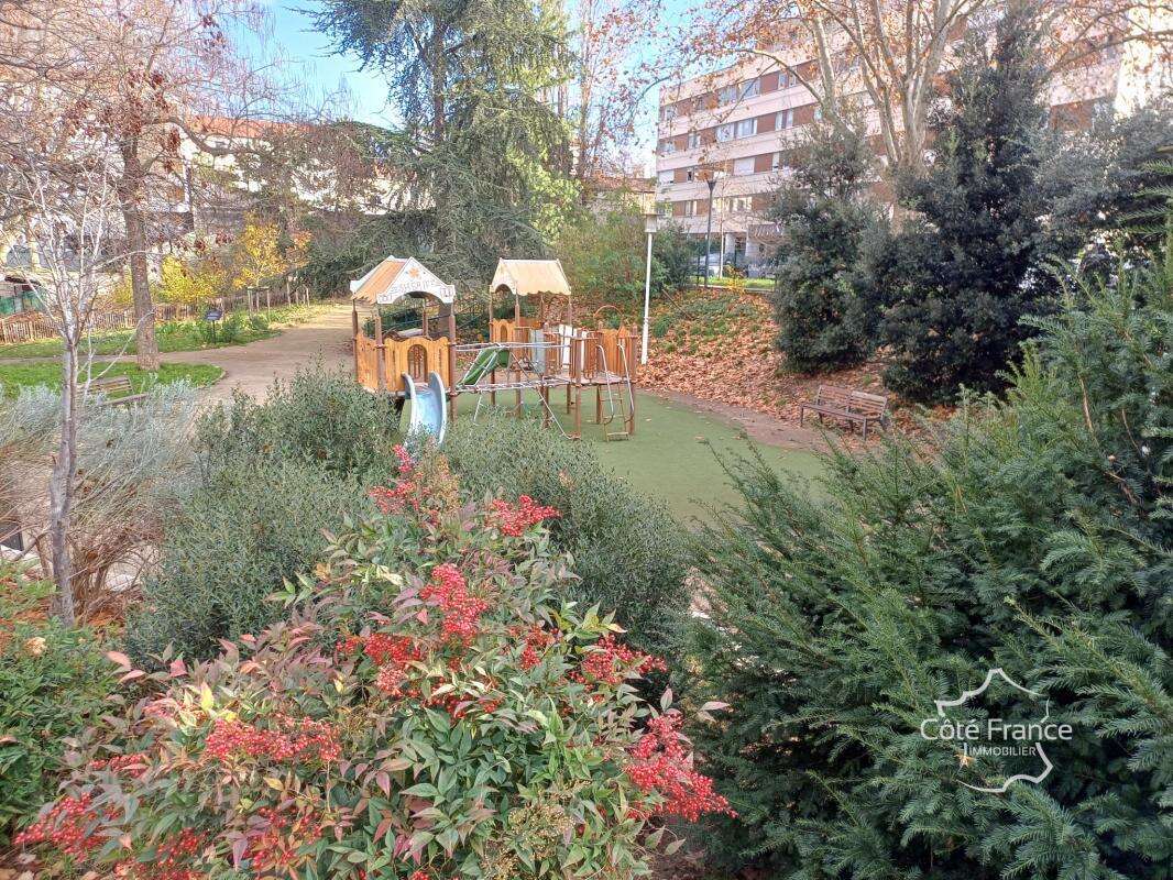 Appartement à LYON-8E