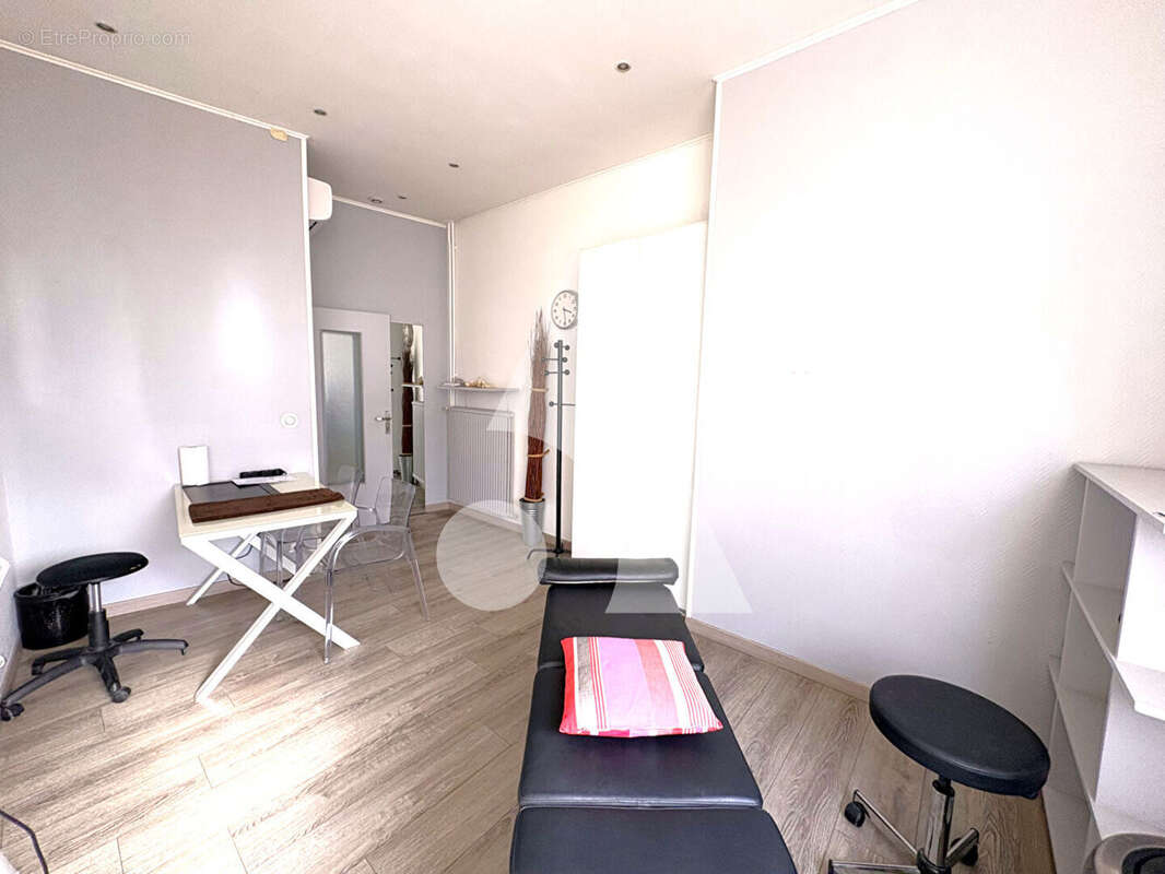 Commerce à EAUBONNE