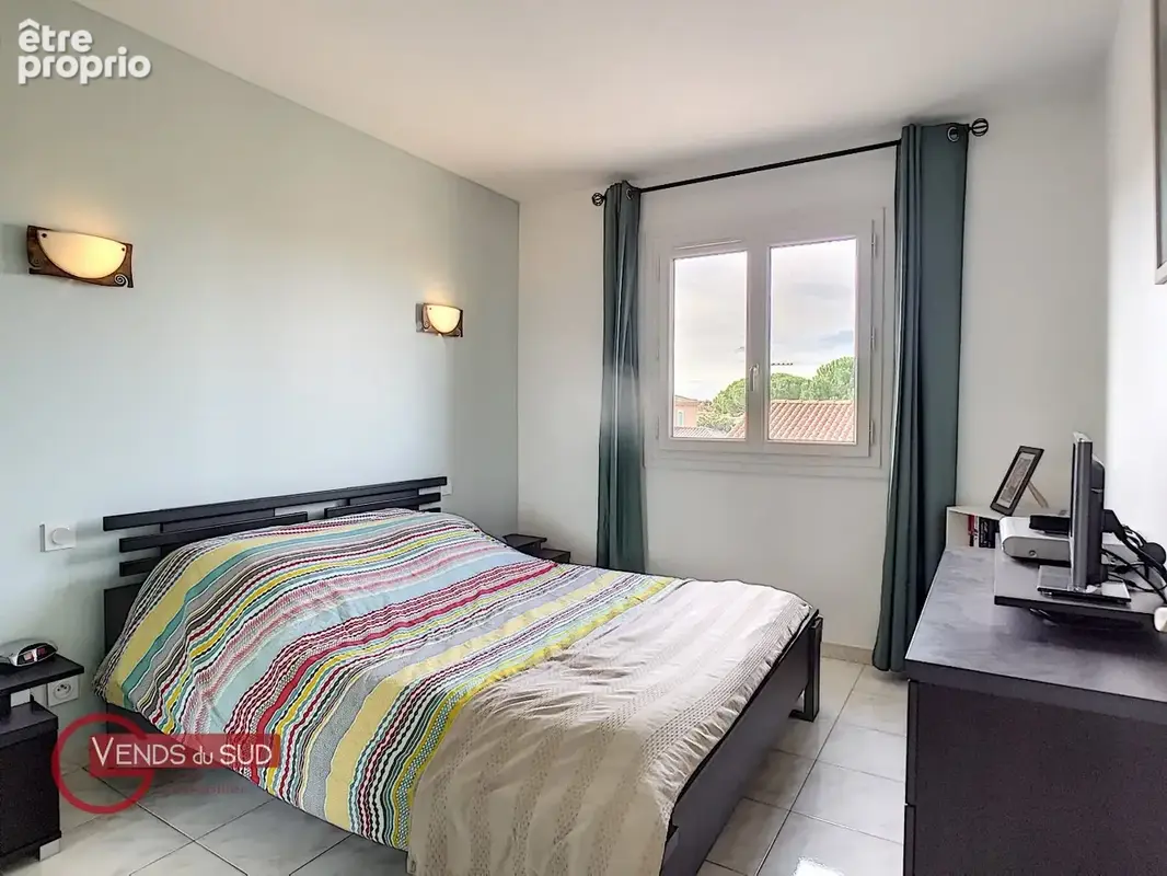 Béziers proche du quartier des Peintres maison  Type 4 mitoyenne d'un côté par le garage. - photo 6