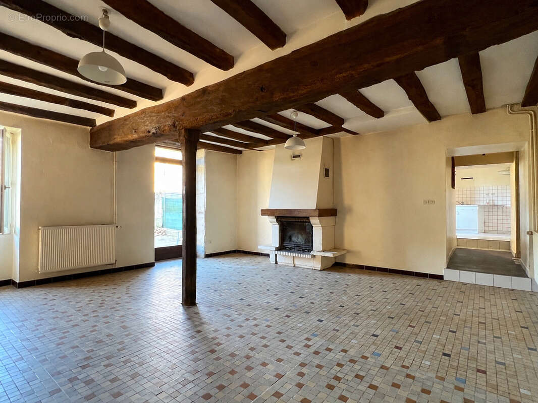 Maison à VELLECHES