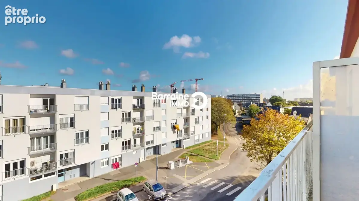 BARRAINE IMMO A VENDRE : Appartement T2 - Saint-Pierre - Dernier étage avec balcon et parking - photo 14