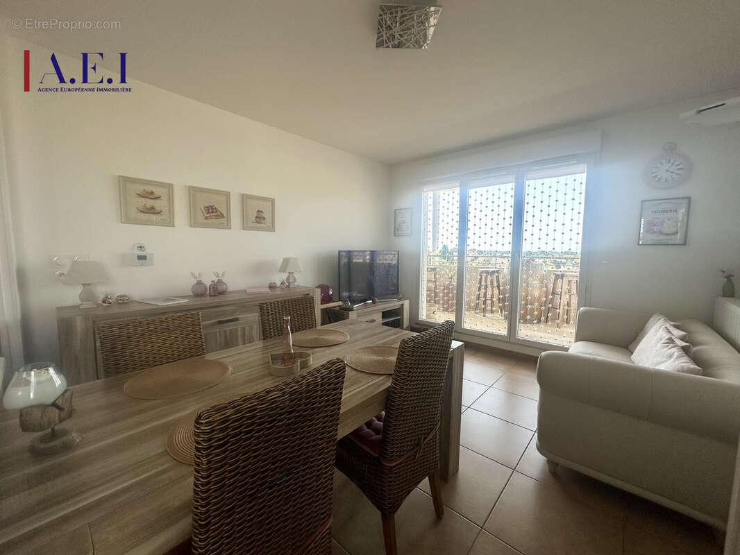 Appartement à SIX-FOURS-LES-PLAGES