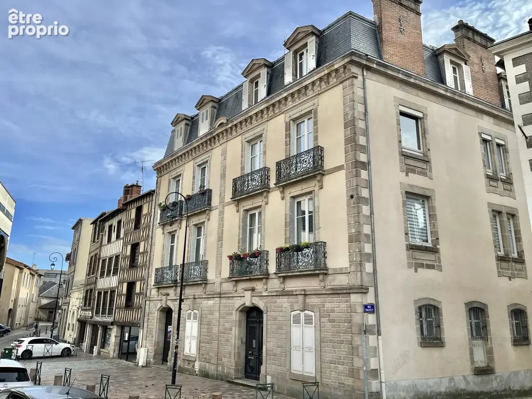 7 pièces de 183 M2 - Centre-ville - 5 chambres - Cuisine équipée - Parking - photo 22