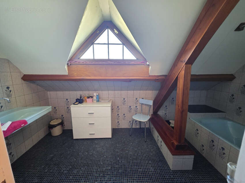 Maison à VILLOSANGES