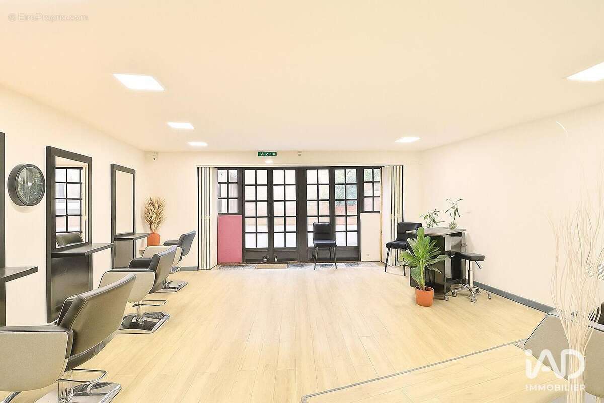 Photo 2 - Commerce à LA CIOTAT