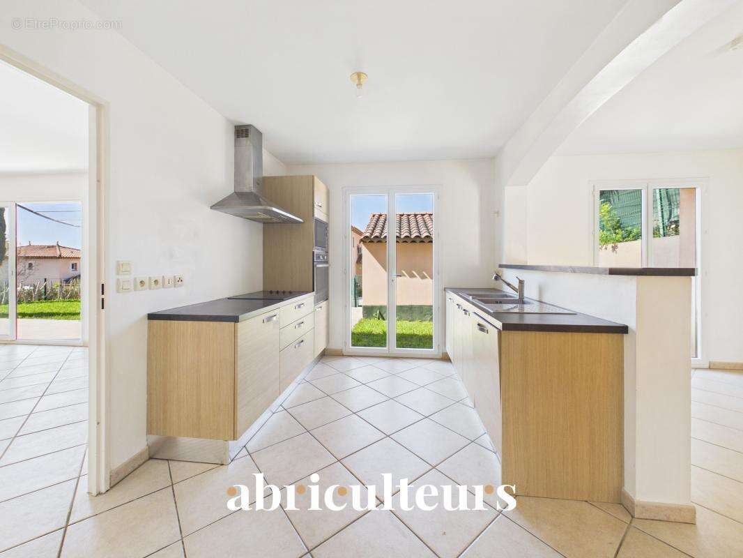 Maison à MARSEILLE-12E