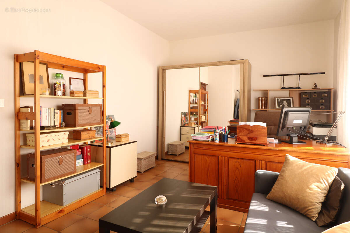 Maison à SAINT-CHINIAN