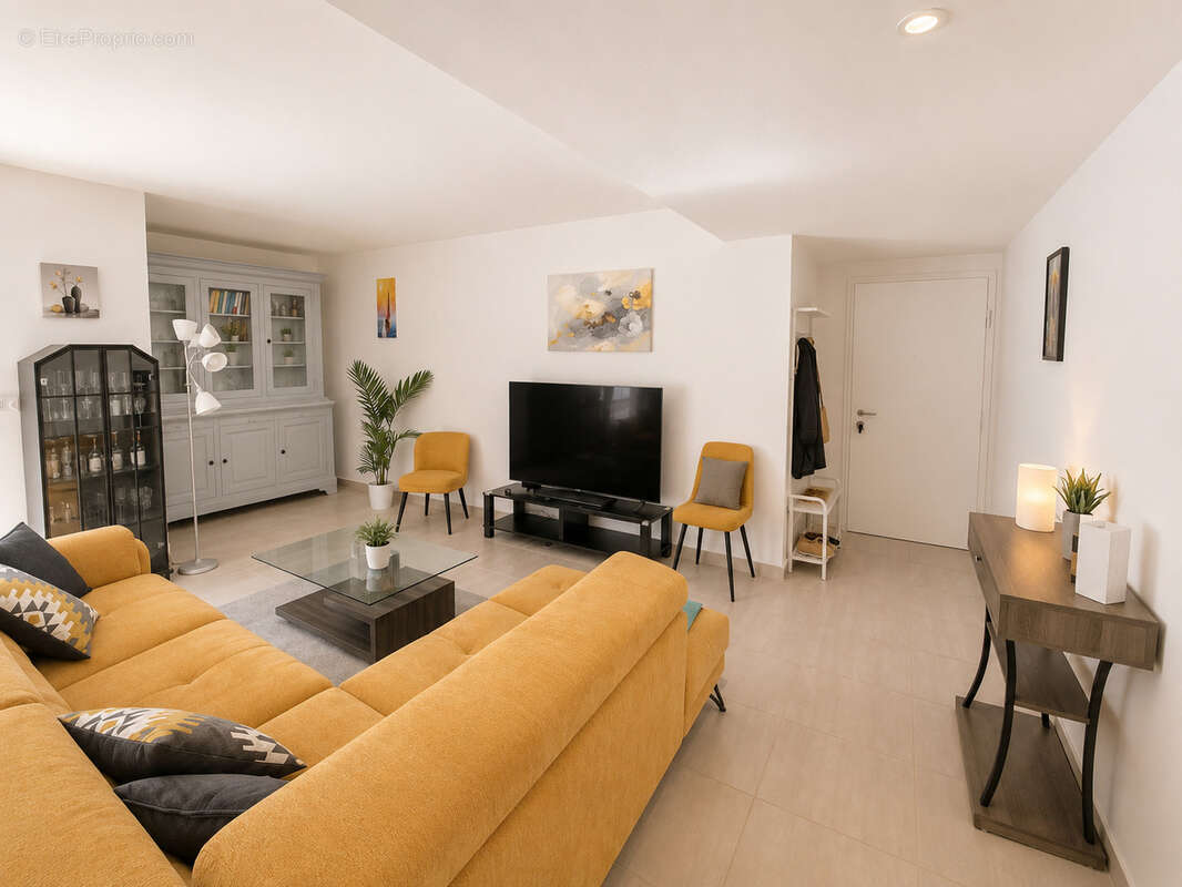 Appartement à SAINT-CYR-SUR-MER