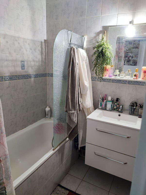 Appartement à SAINT-JEAN-DE-BRAYE