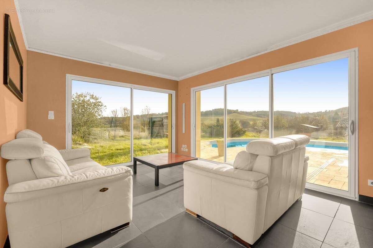 Maison à VERDUN-SUR-GARONNE