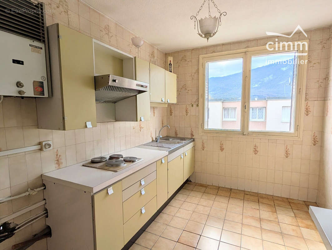 Appartement 62 m² à Fontaine  - photo 5