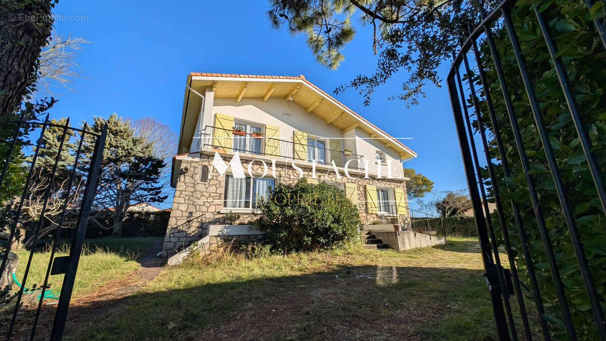 Villa balnéaire - à 250m de l' océan - - photo 2