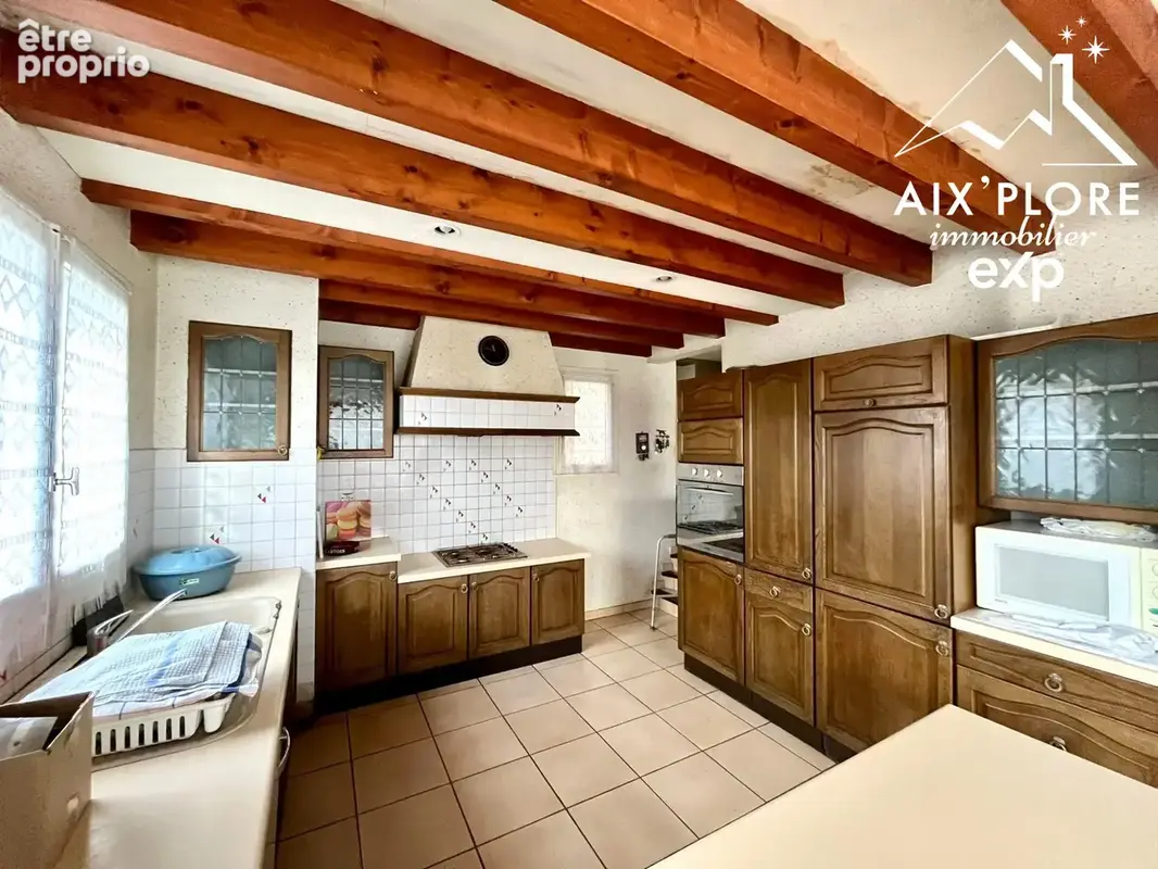 Maison 205 m² à Beligneux  - photo 8