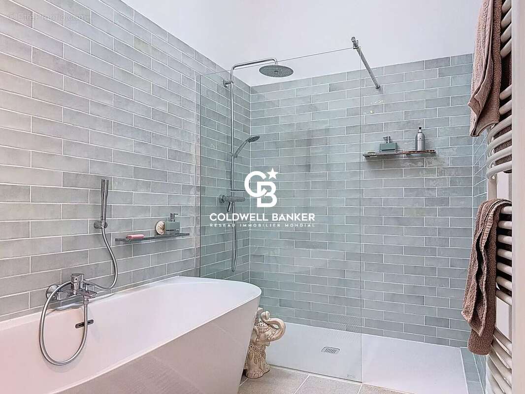 Maison à DOMPIERRE-SUR-CHARENTE