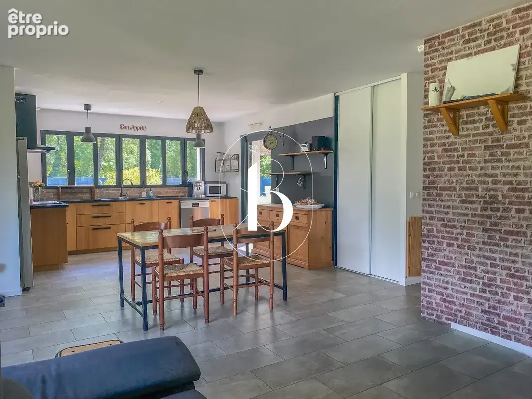 Maison 5 pièces 99 m² à vendre à Berrias-Et-Casteljau (07460) - photo 7