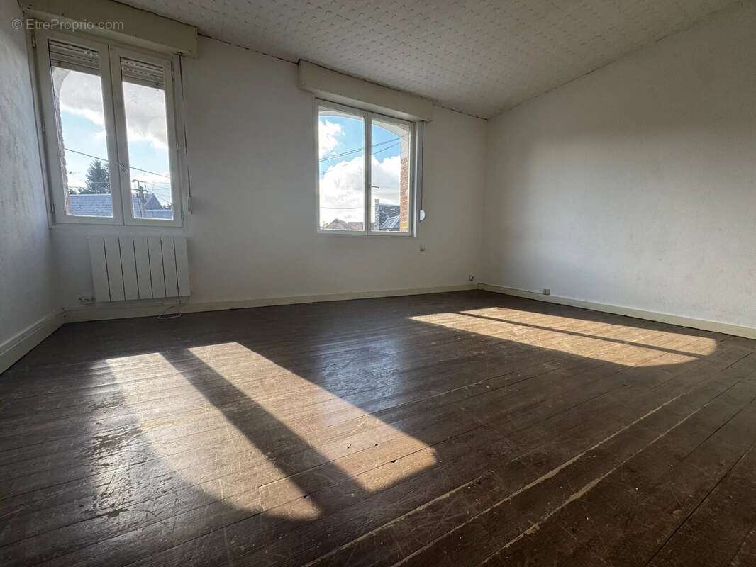 Maison de Village à Vendre à Walincourt-Selvigny - photo 3