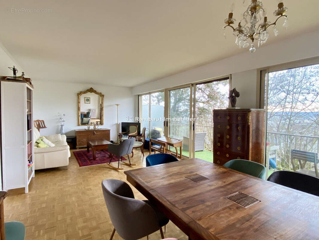 Appartement à VERSAILLES