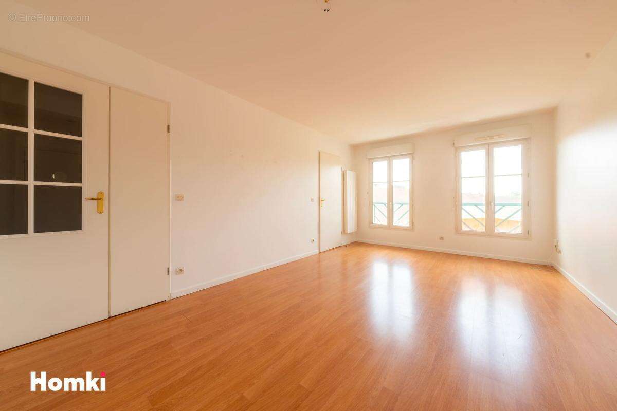 Appartement T3 de 63 m² à Lille 59800, Rue de la Cense aux Blés - photo 2