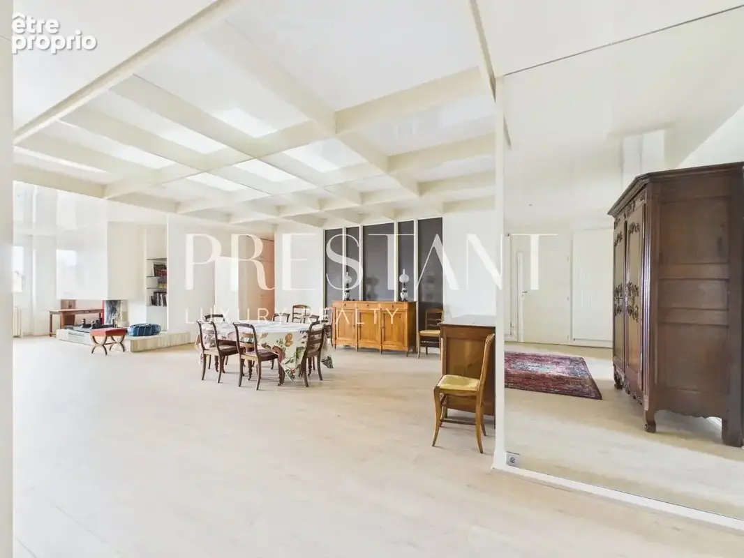 Appartement face au Jardin Public, au cœur de l’une des adresses les plus prestigieuses de Bordeaux. - photo 6