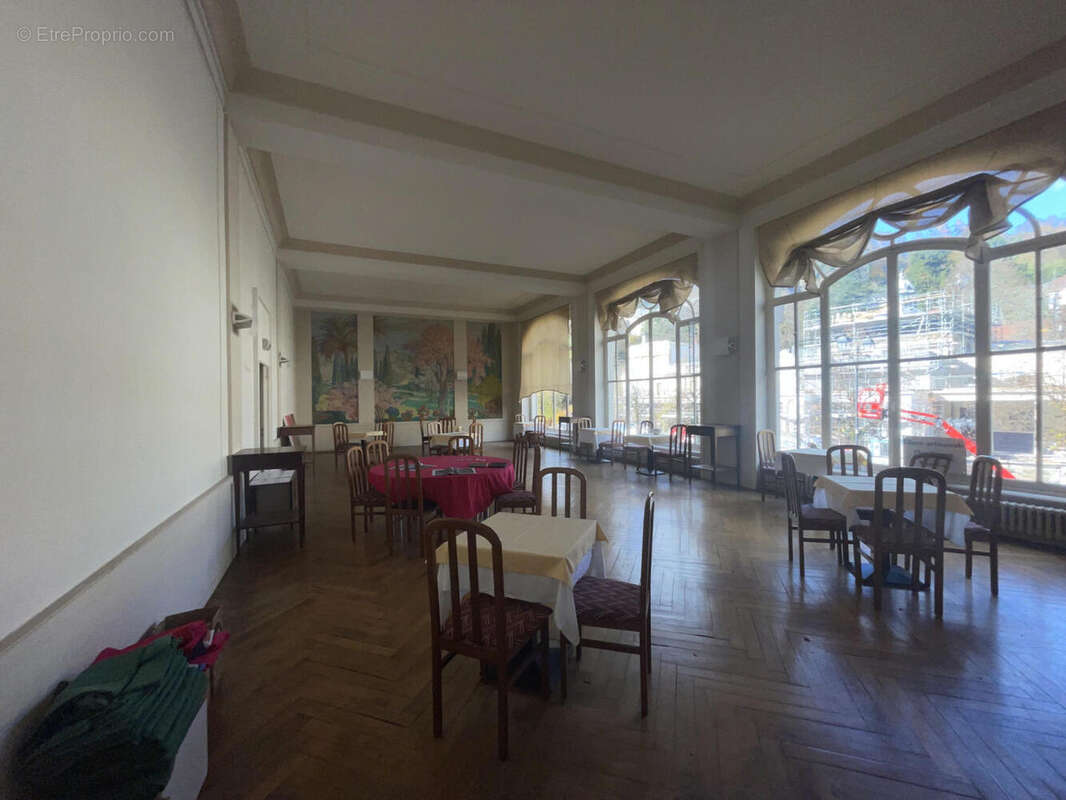 IMG_9859 - Commerce à PLOMBIERES-LES-BAINS