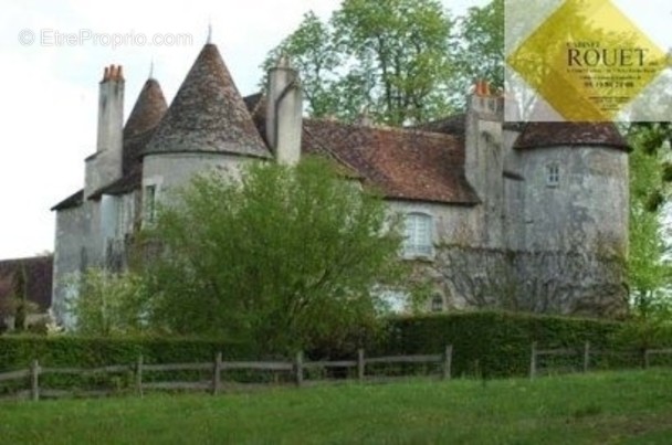 Maison à NEONS-SUR-CREUSE