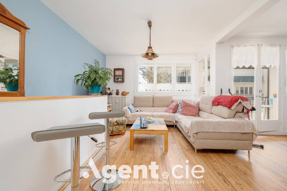 Appartement à HEROUVILLE-SAINT-CLAIR