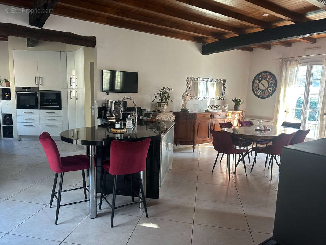 Maison à SAINT-CAPRAIS-DE-LERM