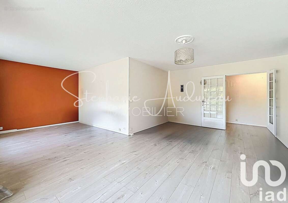 Photo 6 - Appartement à VERRIERES-LE-BUISSON