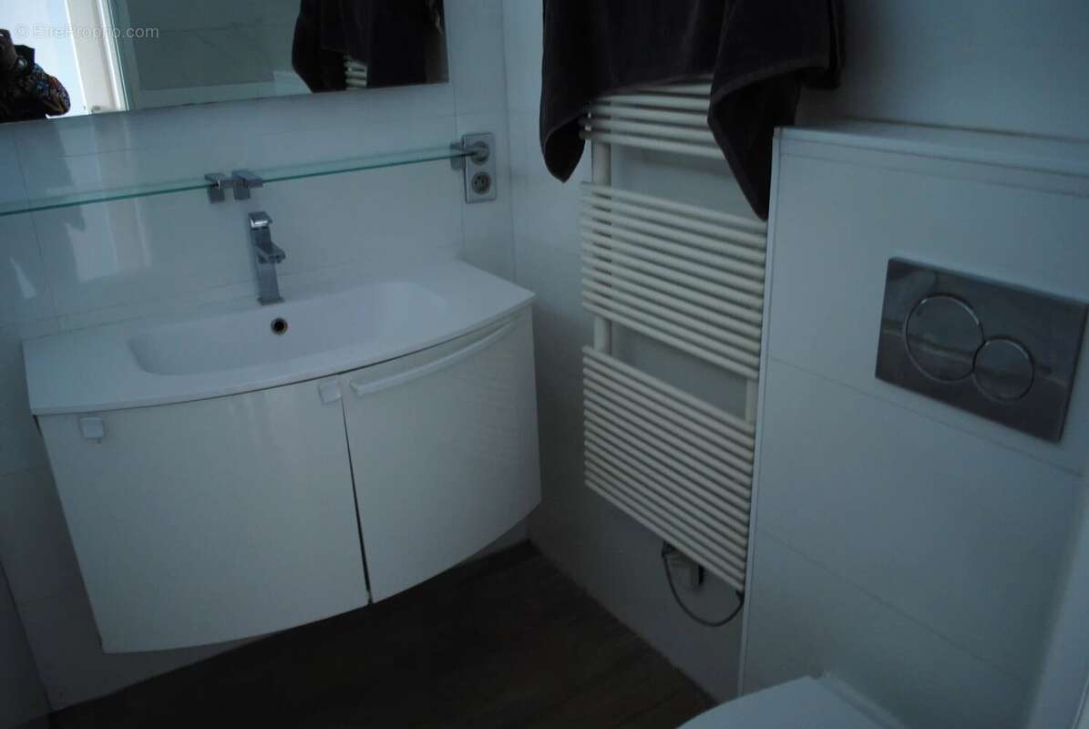 Appartement à VILLENEUVE-LOUBET