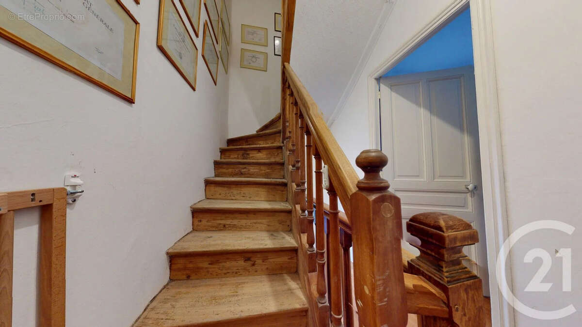 Maison à SAINT-QUENTIN