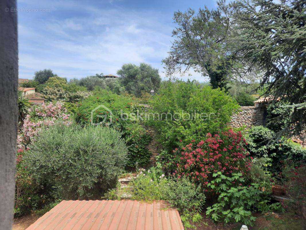 À vendre : Charmante maison de village proche FRÉJUS / ST RAPHAEL - photo 10