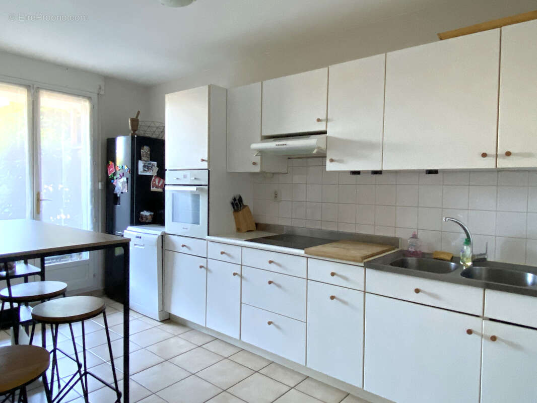 À vendre : Charmant T3 en rez-de-chaussée avec jardin privatif - photo 4