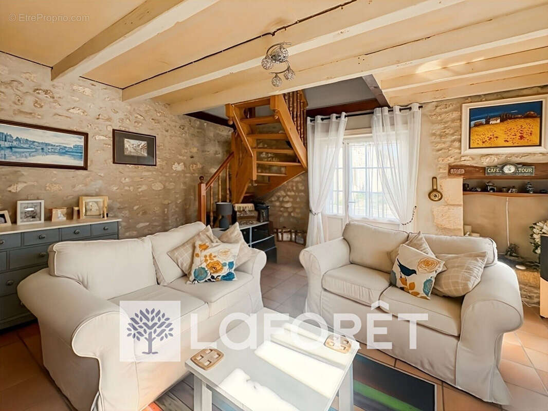 Maison à SAINT-GERMAIN-DU-SEUDRE