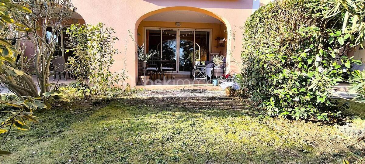 Appartement à MALLEMORT