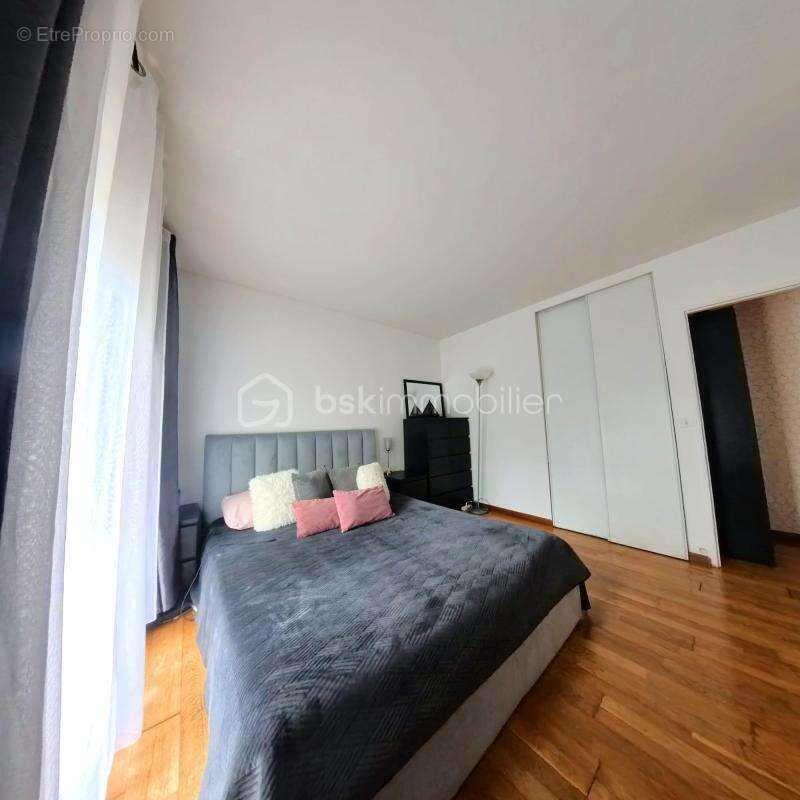 Appartement à LIVRY-GARGAN
