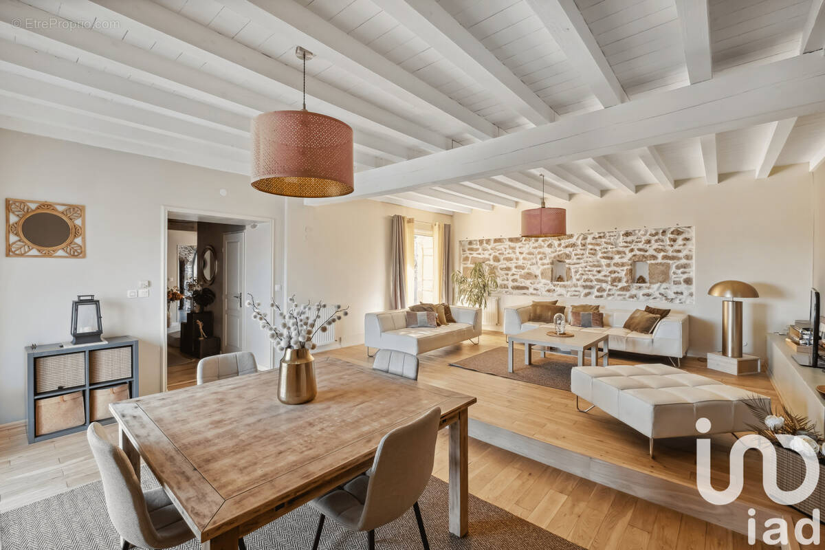 Photo 1 - Maison à SOUCIEU-EN-JARREST