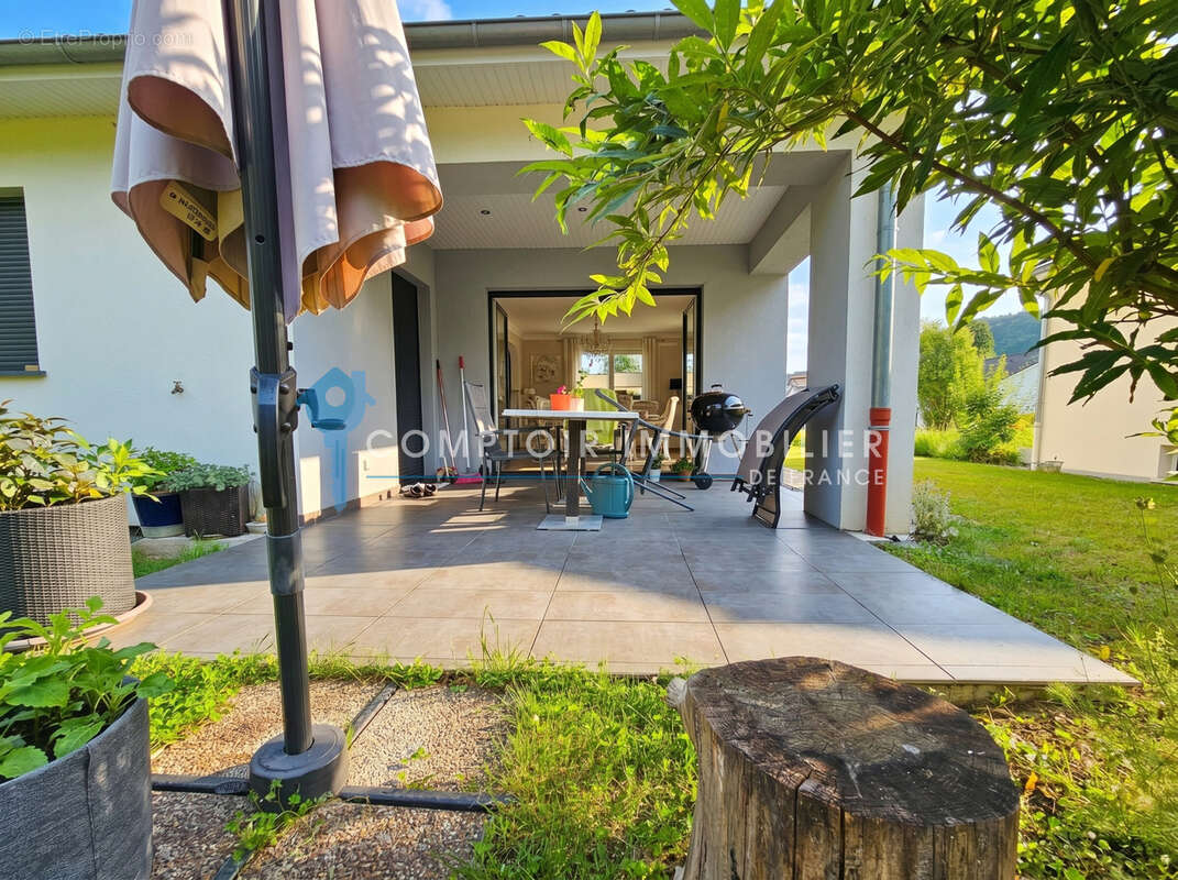 Maison individuelle de 135 m2 avec jardin et garage double dans un quartier recherché de Forbach - photo 22