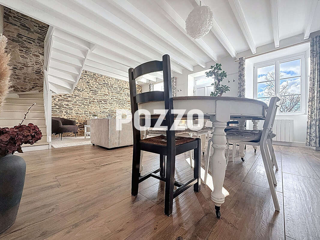 Maison à BRICQUEBEC