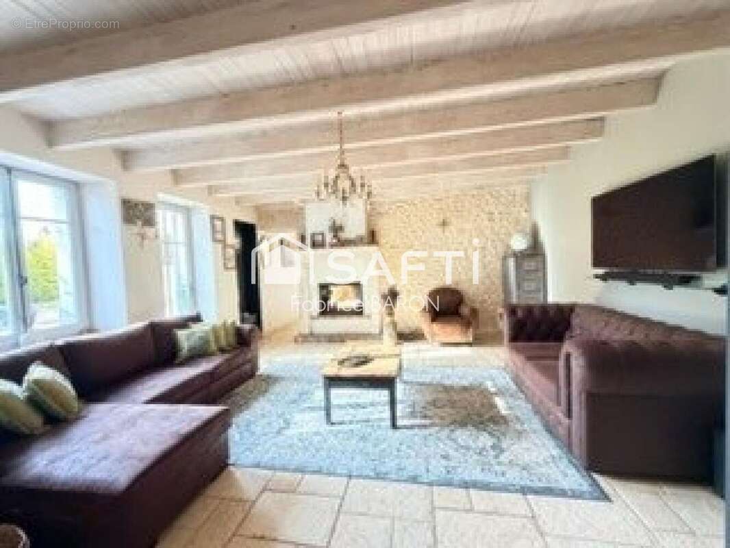Maison 237 m² à Mignaloux-Beauvoir  - photo 6