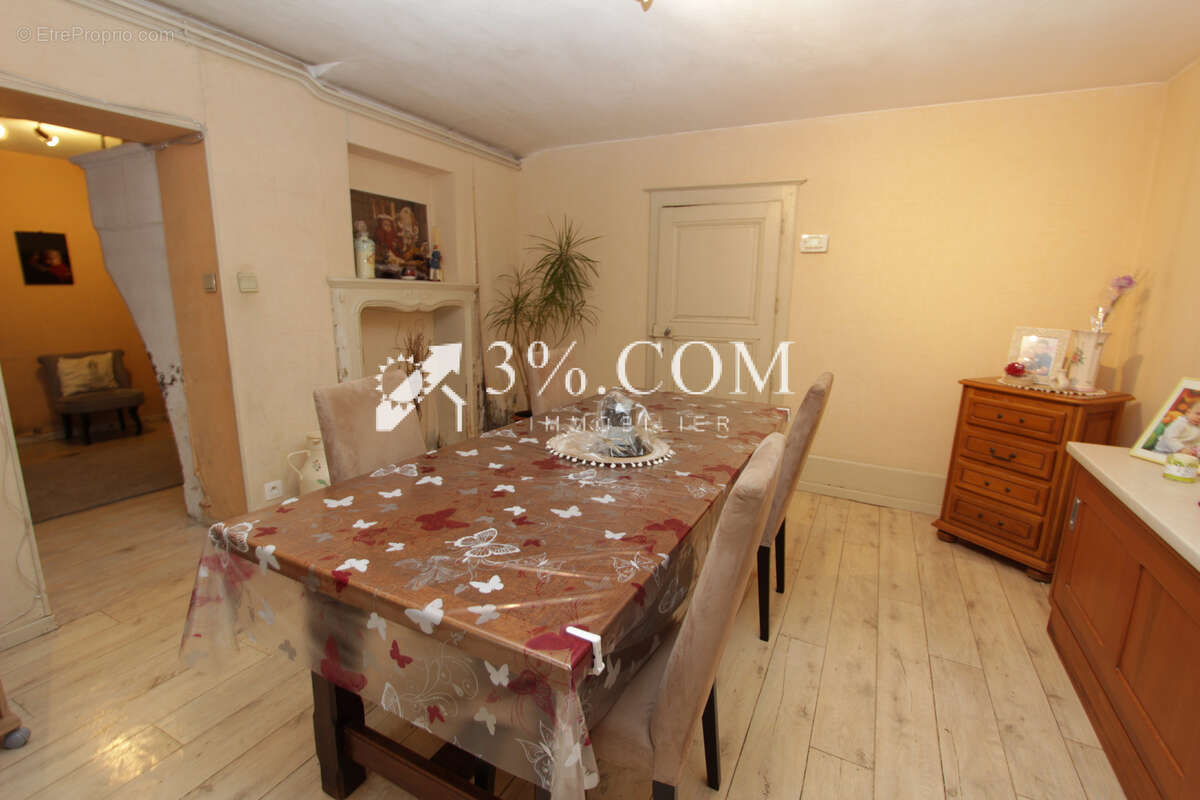 Maison 6 pièces - 4 chambres - local commercial - photo 3