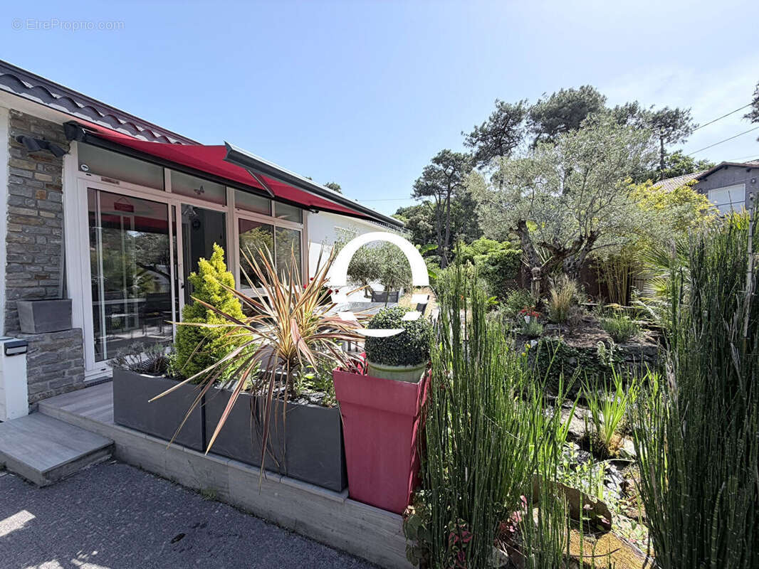 Maison à SAINT-MICHEL-CHEF-CHEF