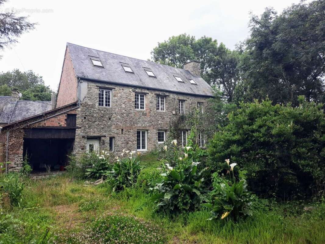 Maison à HAUTEVILLE-LA-GUICHARD