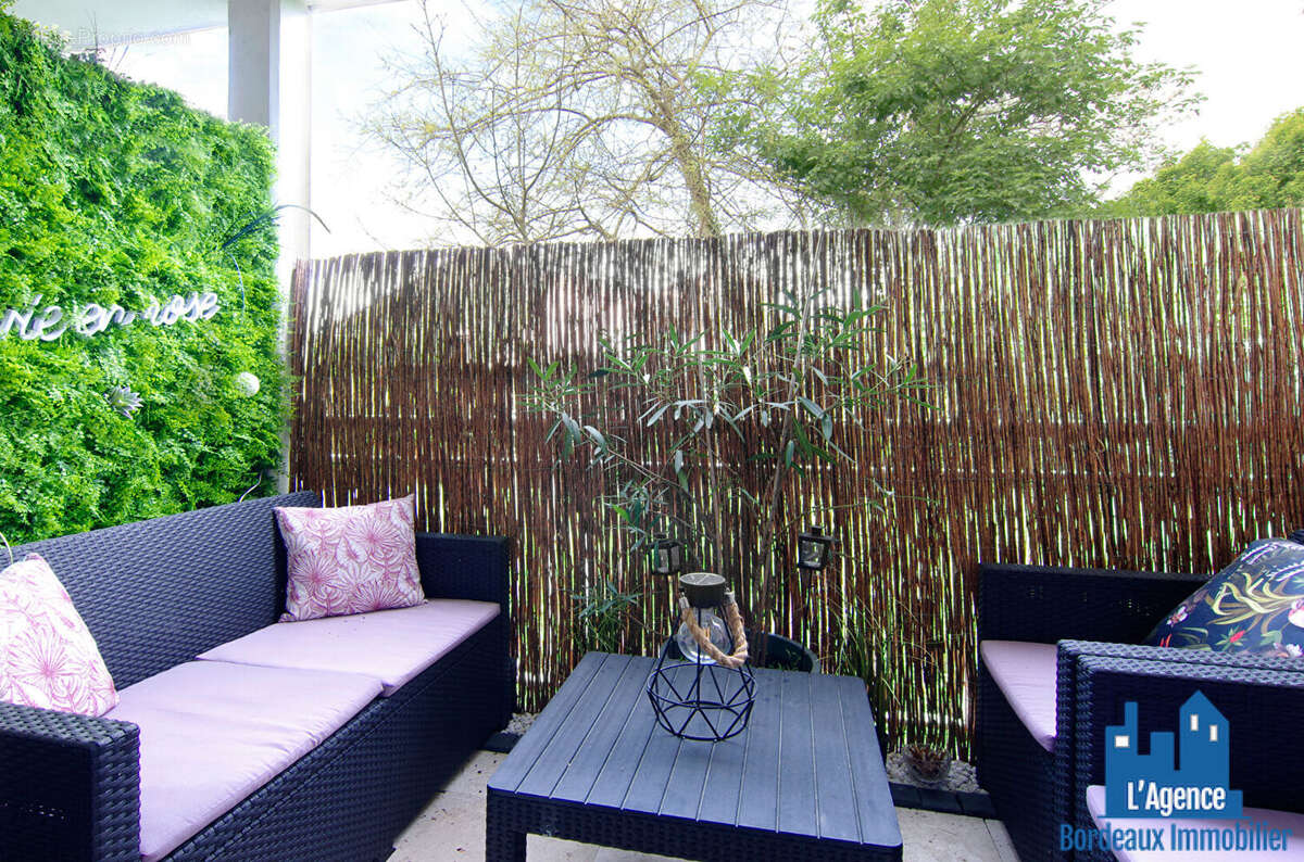 Appartement à VILLENAVE-D&#039;ORNON