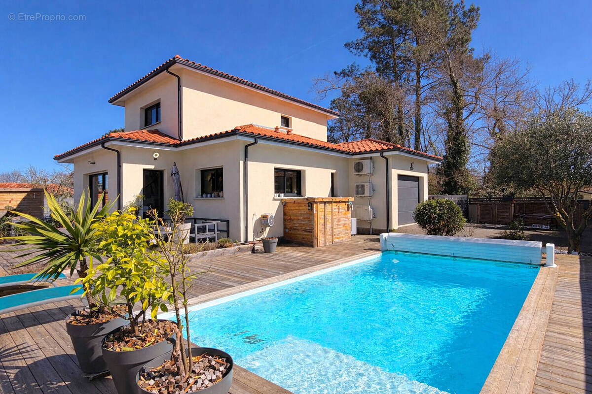 Maison à LE TEICH