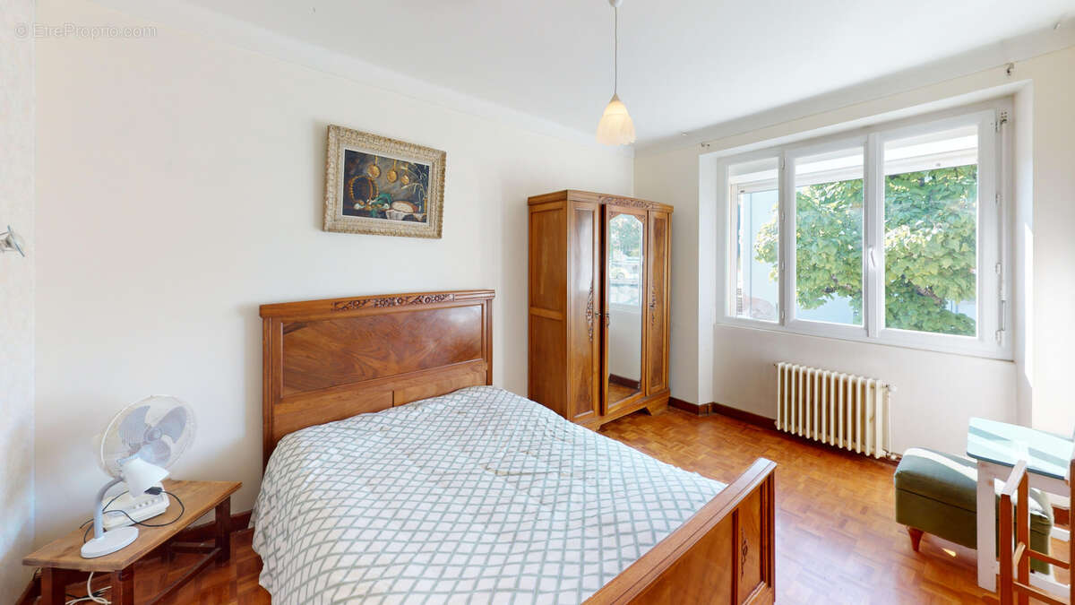 Maison à BARAQUEVILLE