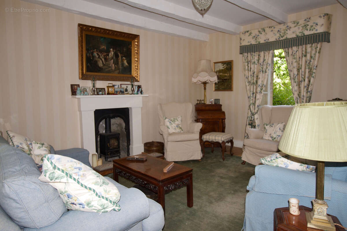 Maison à VAUREILLES