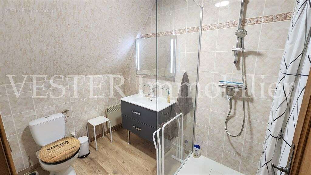 Maison à SAINT-LAURENT-DES-HOMMES