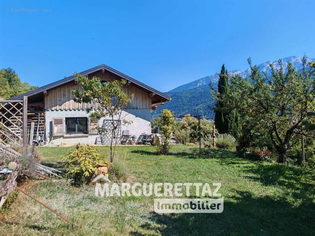 Maison à AYSE