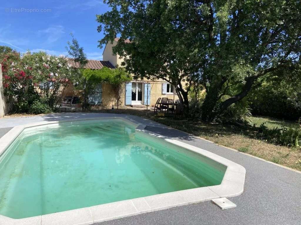 Maison à SAINT-MAXIMIN-LA-SAINTE-BAUME