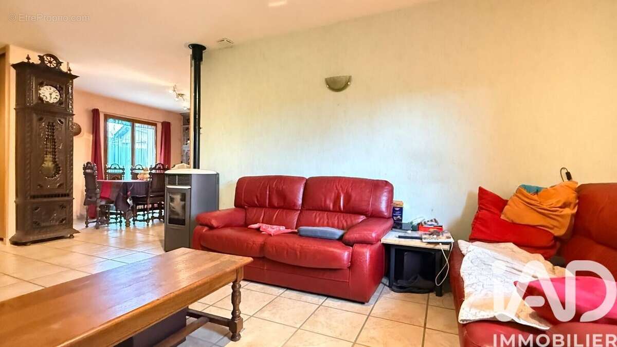 Maison 75 m² à Hurigny  - photo 8